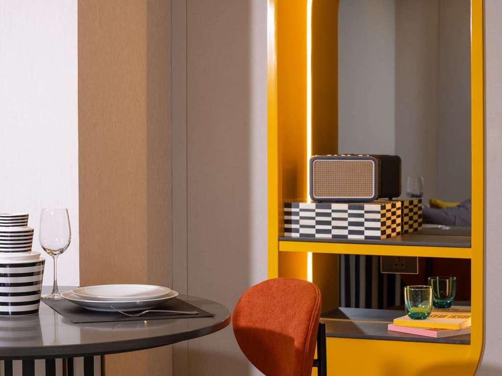 Tribe Living Bangkok Sukhumvit 39 By Accorhotels Habitación foto